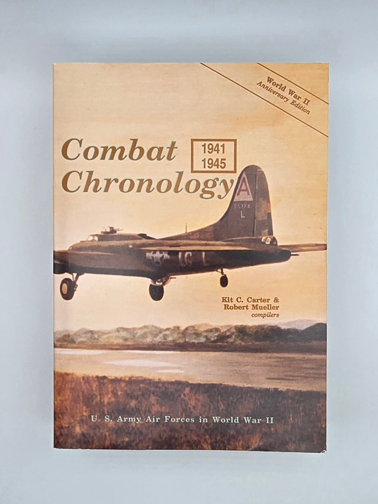 Vintage Book Combat Chronology 1941 to 1945. U.S. Army Air Forces in World War II
