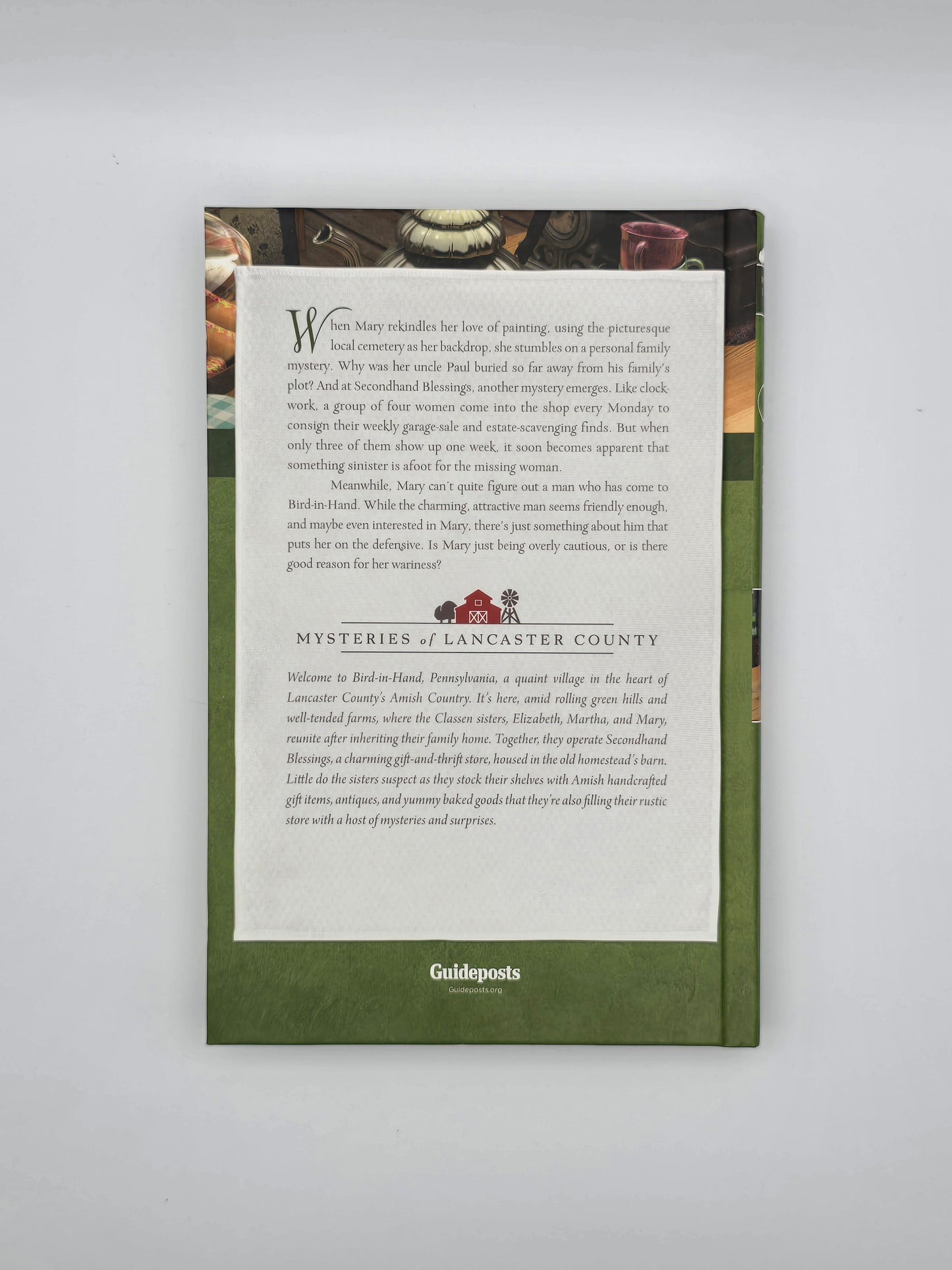 Mysteries of Lancaster County, NC.Garage Sale Secret By Elizabeth Ludwig. Hardcover book, New York 2019.