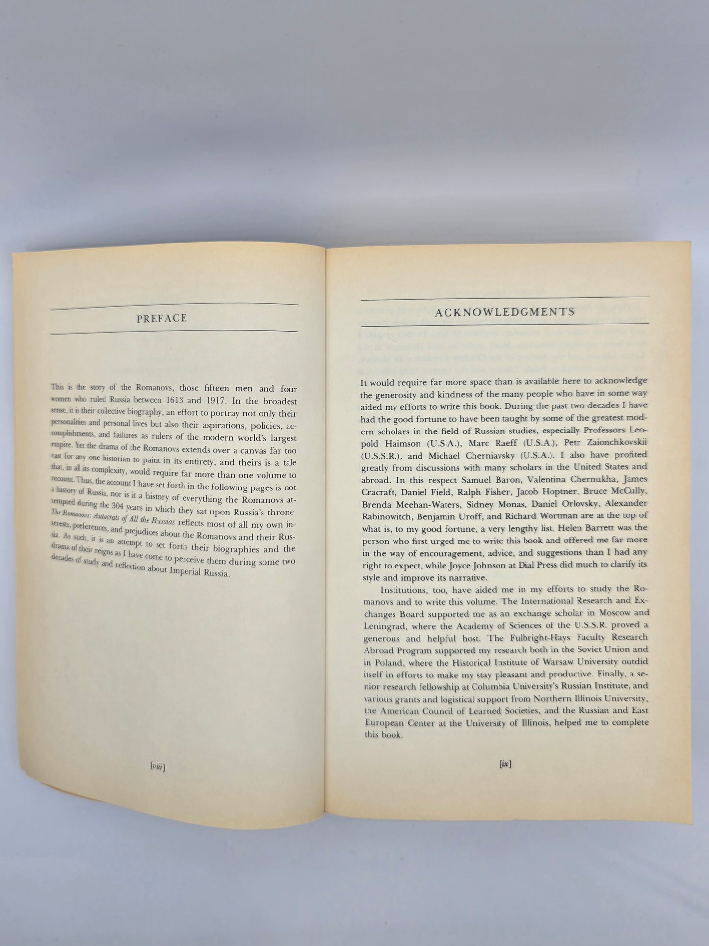 Vintage Book: ROMANOVS Autocrats of All the Russians by W. Bruce Lincoln 1987 Trade Paperback