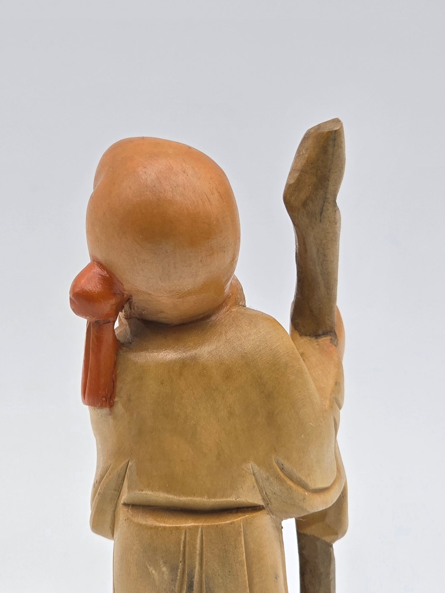 Vintage & Handmade Wise Man Chinese Wood Carving Statue / Art Wood Figurine 4"