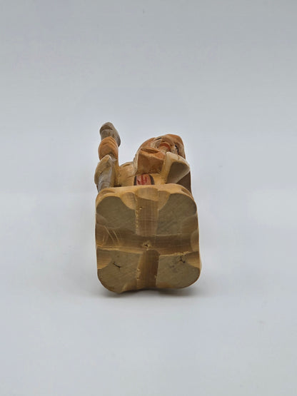 Vintage & Handmade Wise Man Chinese Wood Carving Statue / Art Wood Figurine 4"