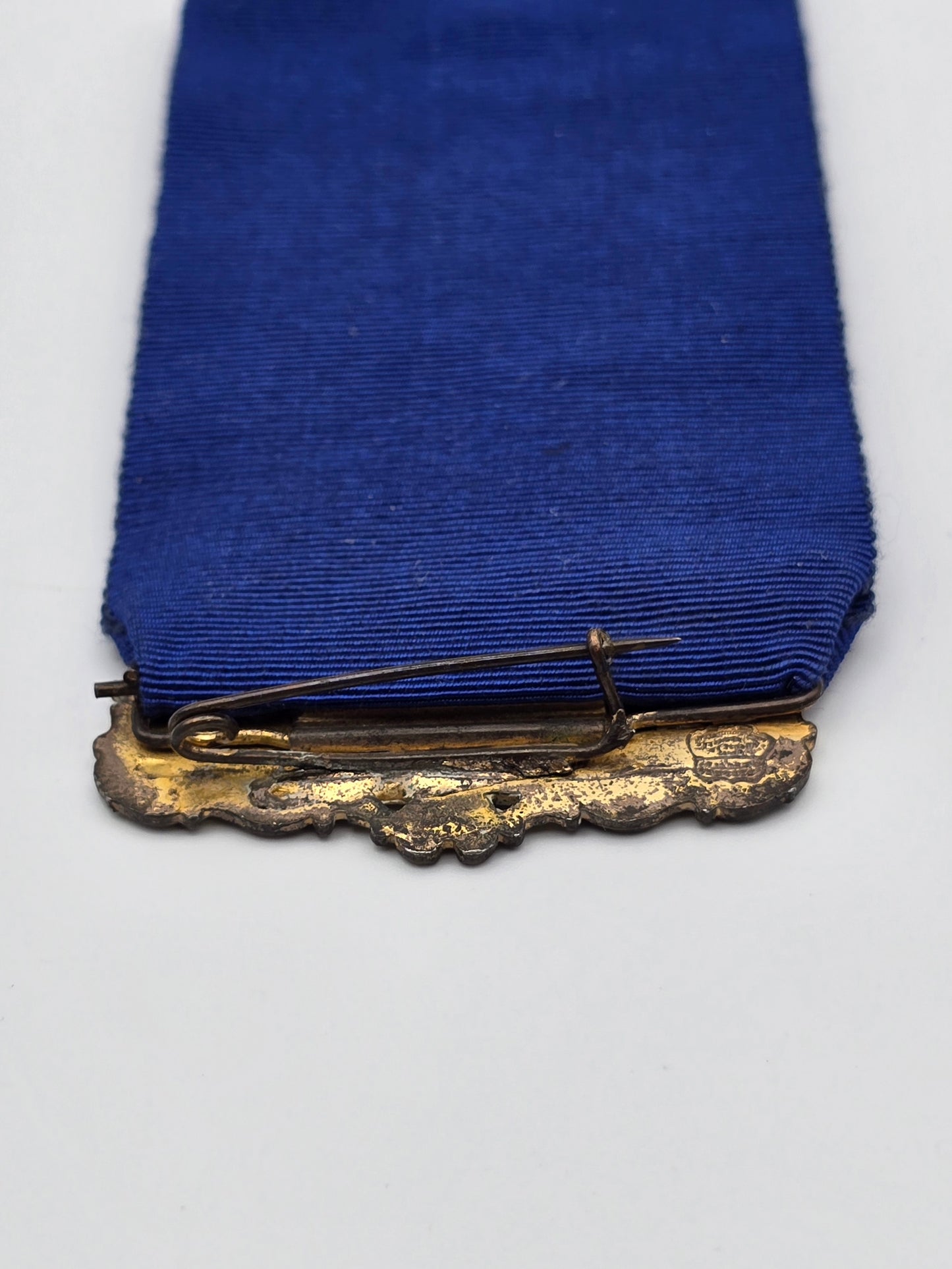 Vintage Medal is a Membership Club Badge Honoring Scotch Poet Robert Burns