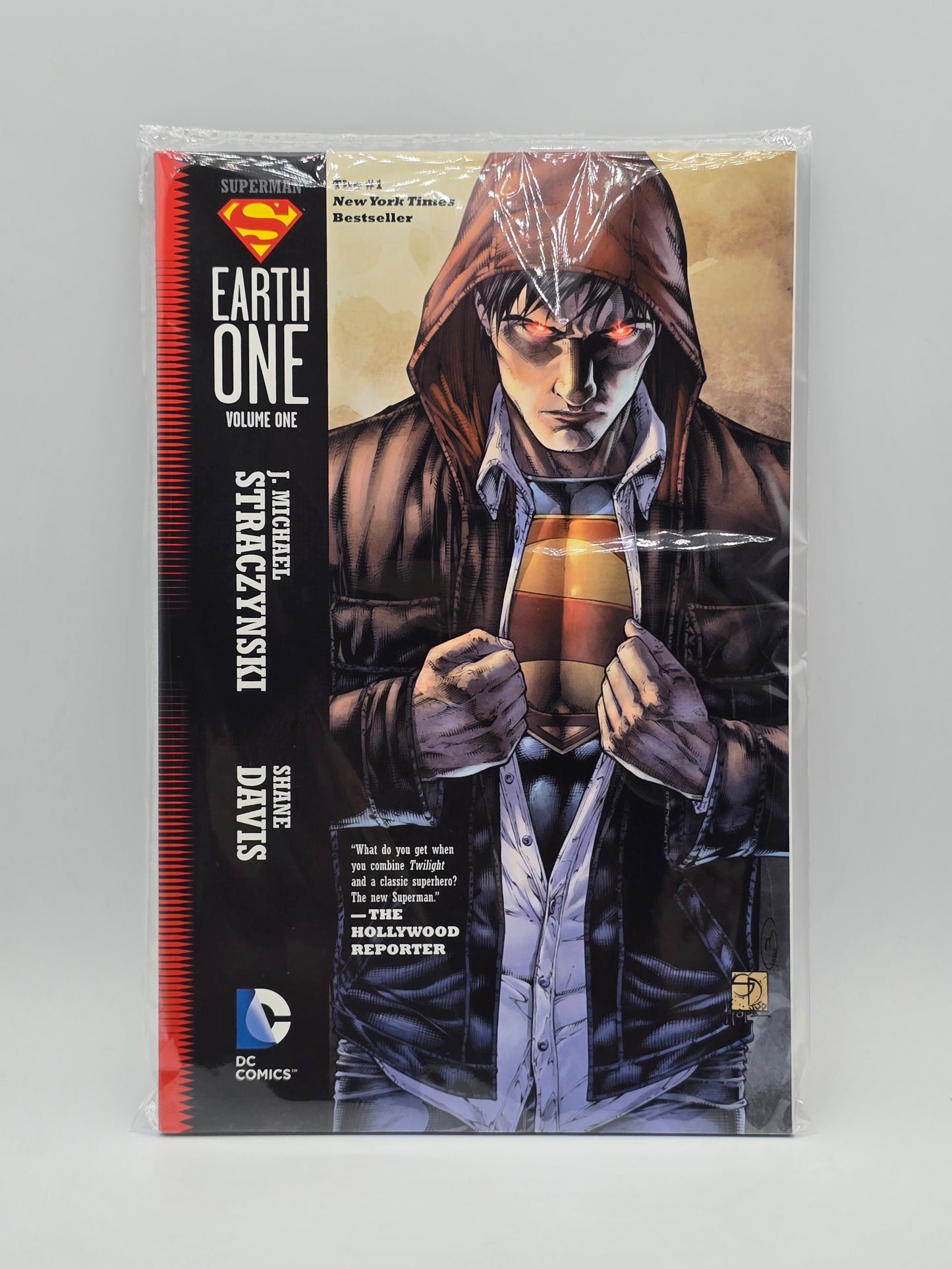 Superman Earth One Volume # 1 (2010) TPB Micheal Straczynski • Shane Davis DC Comics