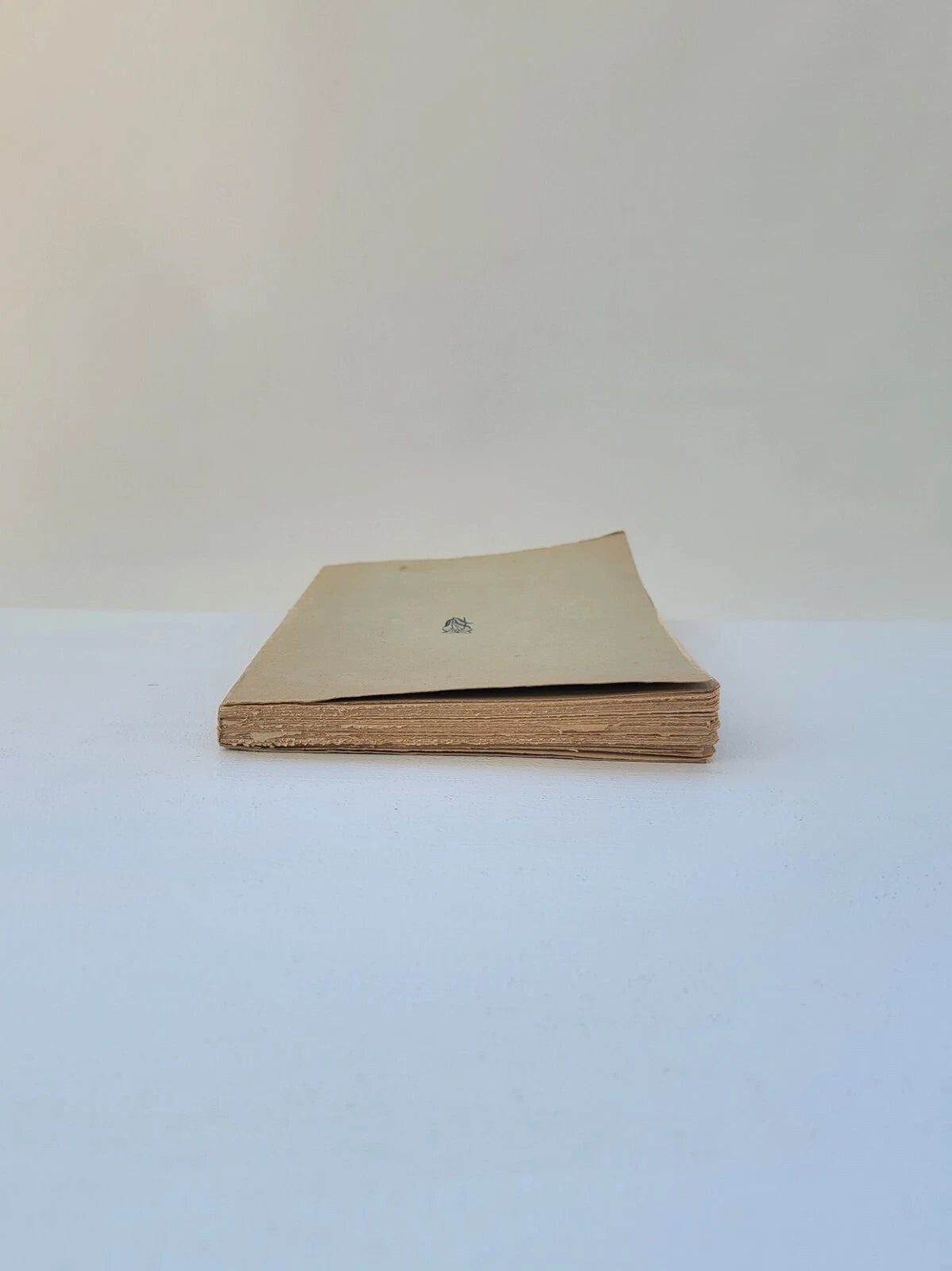 Ալեկոծ Քնար Poems by Artashes Hakobian